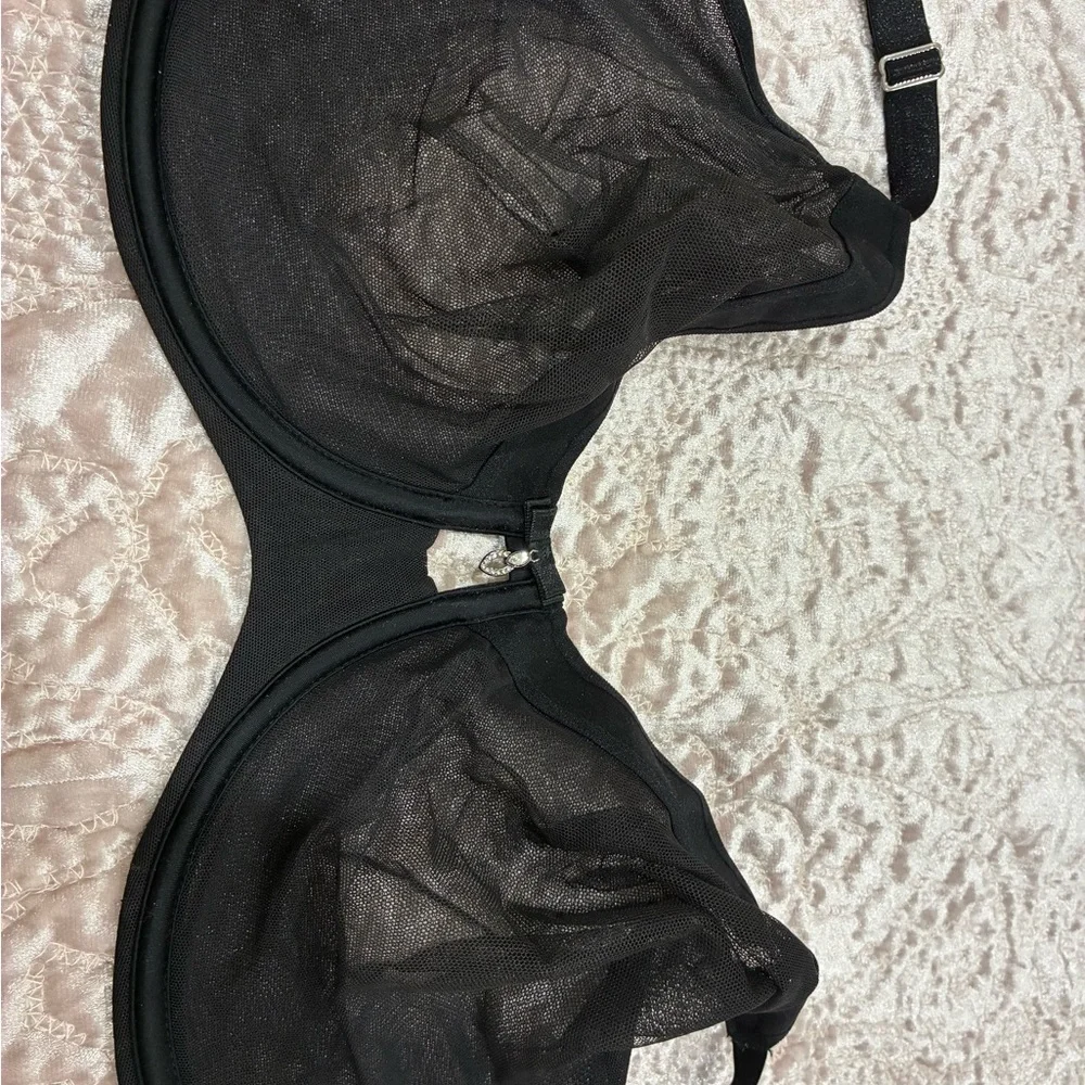 Curvy Couture Black Sheer mesh Bra
Size 36H - Picture 3 of 6